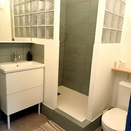 Avec Cour En Centre-ville Appartement Nîmes